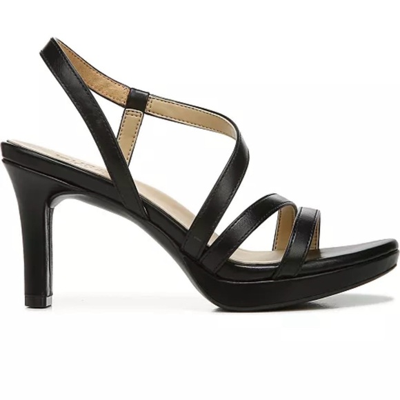NWT Naturalizer
Women's Brenta Strappy Dress Sandals - Picture 2 of 5